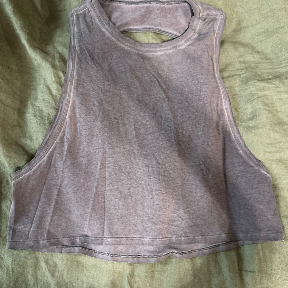 Lululemon Sleeveless Cropped Tank Top - Dusty Purple